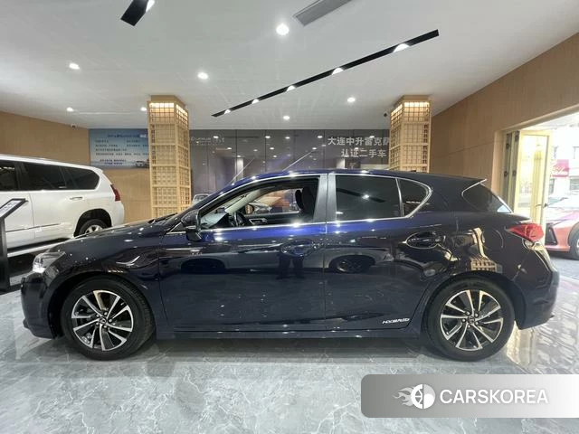 Lexus CT 2021 Синий из Китая, фото 2