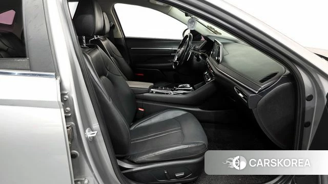 Hyundai Sonata (DN8) 2019 Серебряный из Кореи, фото 2