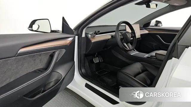 Tesla Model 3 2022 Белый из Кореи, фото 2