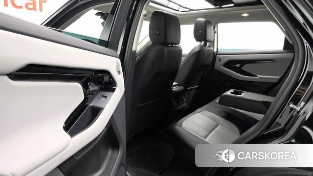 Land Rover Range Rover Evoque 2nd Generation 2025 Черный из Кореи, фото 2