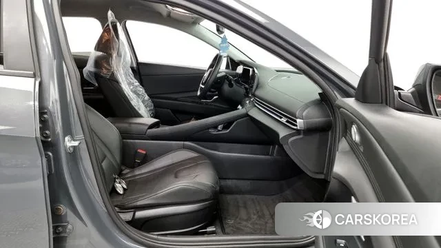 Hyundai The New Avante (CN7) 2024 Серый из Кореи, фото 2