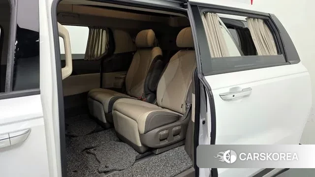 Kia Carnival 4th generation 2023 Белый из Кореи, фото 2