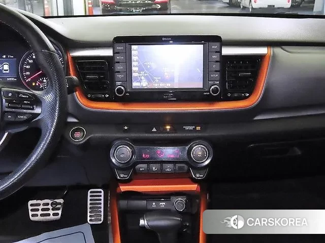 Kia Stonic 2018 Красный из Кореи, фото 2