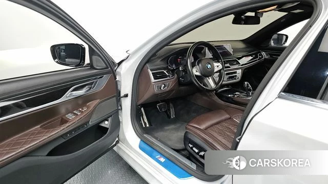BMW 7 Series (G11) 2020 Белый из Кореи, фото 2