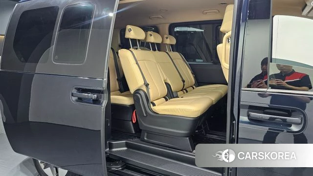 Hyundai Staria 2021 Синий из Кореи, фото 2