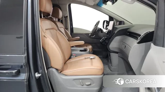 Hyundai Staria 2021 Серый из Кореи, фото 2