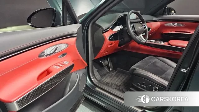 Genesis GV70 2021 Темно-зеленый из Кореи, фото 2