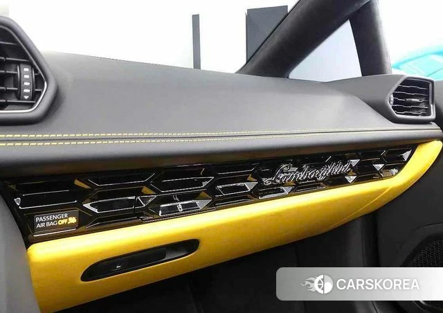 Lamborghini Huracan 2023 Небесно-голубой из Кореи, фото 2