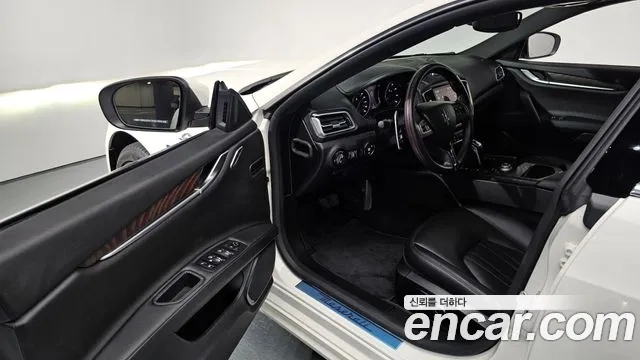 Maserati Ghibli id 2858357 из Кореи 2