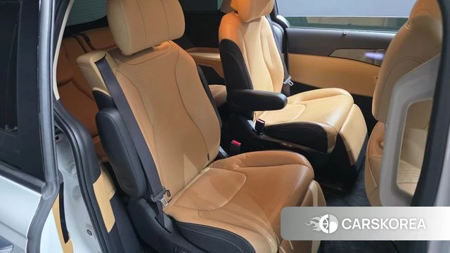 Kia Carnival 4th generation 2022 Белый из Кореи, фото 2
