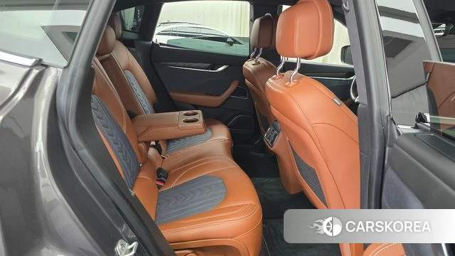 Maserati Levante 2020 Серый из Кореи, фото 2