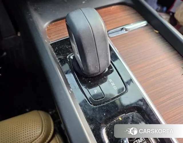 Volvo V60 Cross-Country 2nd Generation 2022 Белый из Кореи, фото 2