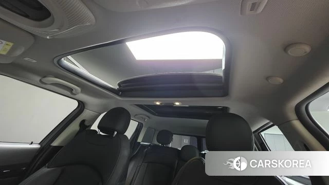 Mini Cooper Clubman 2022 Серебристо-серый из Кореи, фото 2