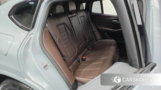 BMW X4 (G02) 2022 Серебристо-серый из Кореи, фото 2