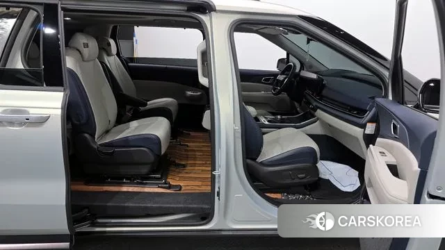 Kia The New Carnival 4th Generation 2024 Белый из Кореи, фото 2