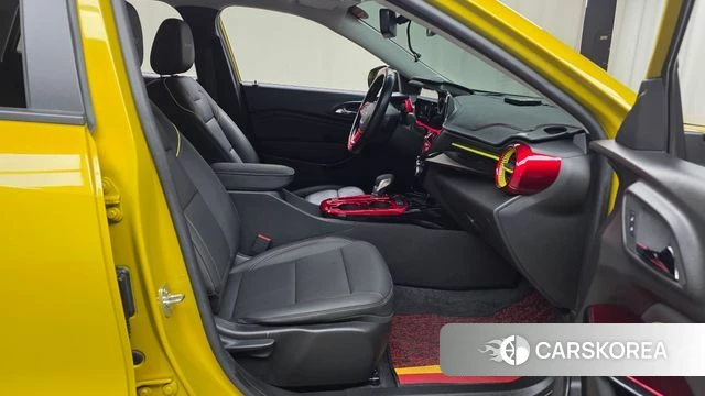 Chevrolet (GM Daewoo) Trax Crossover 2023 Желтый из Кореи, фото 2