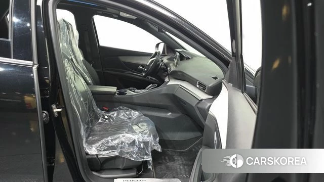 Peugeot 3008 second generation 2018 Черный из Кореи, фото 2