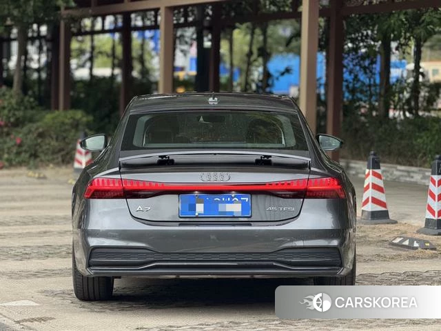 Audi A7 2021 Темно-серый из Китая, фото 2