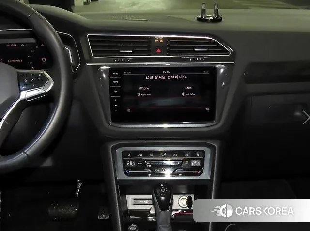 Volkswagen Tiguan second Generation 2023 Белый из Кореи, фото 2