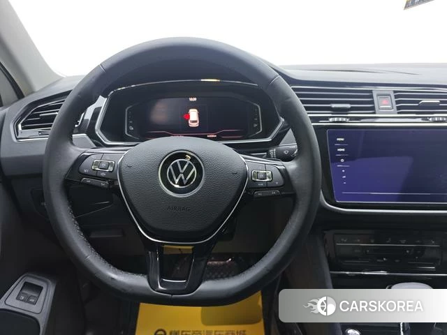 Volkswagen Tiguan L PHEV 2021 Белый из Китая, фото 2