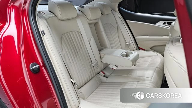 Genesis The New G70 2021 Красный из Кореи, фото 2