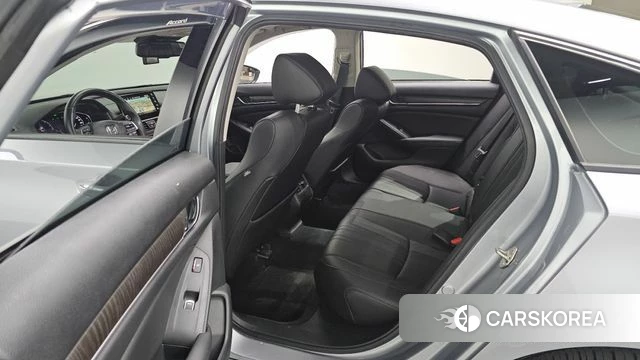 Honda Accord 10th Generation 2019 Серебряный из Кореи, фото 2