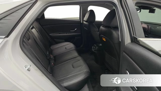 Hyundai Avante (CN7) 2020 Серебристо-серый из Кореи, фото 2