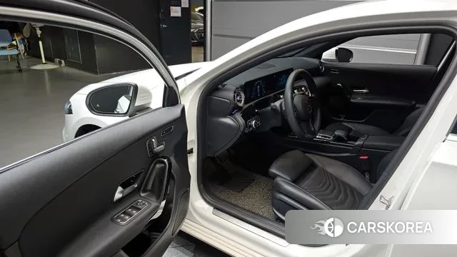 Mercedes-Benz A-Class W177 2020 Белый из Кореи, фото 2