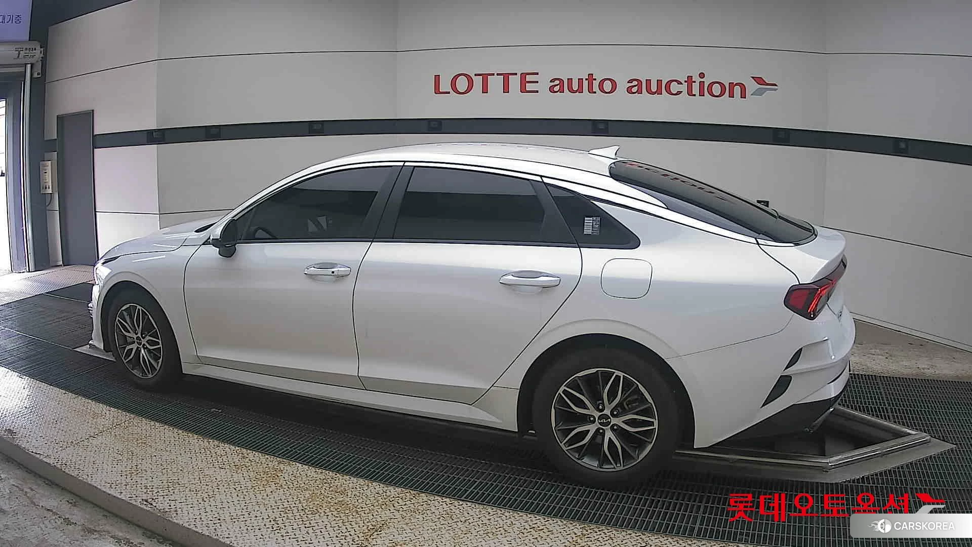 Kia K5 2022 Snow White Pearl (optional) из Кореи, фото 2