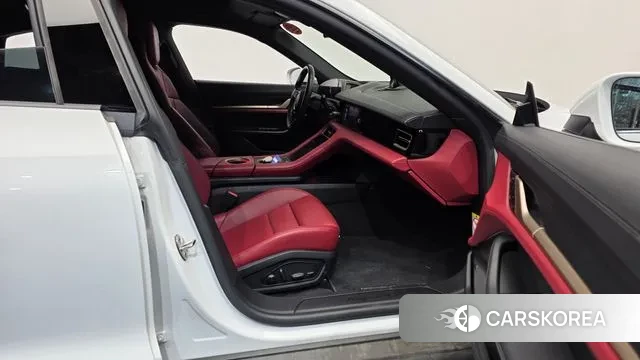 Porsche Taycan 2022 Белый из Кореи, фото 2