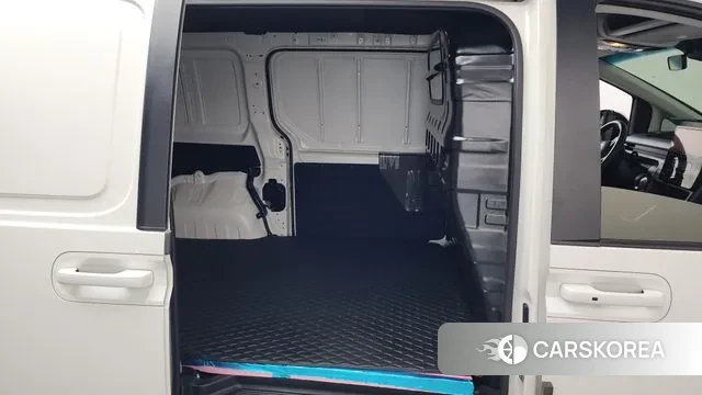 Hyundai Staria 2024 Белый из Кореи, фото 2