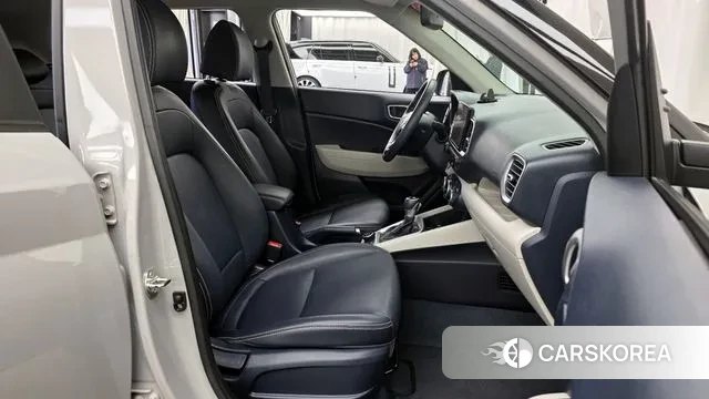 Hyundai Venue 2024 Серебряный из Кореи, фото 2