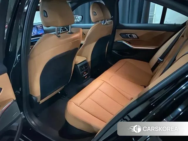 BMW 3 Series (G20) 2025 Черный из Кореи, фото 2