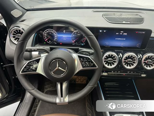 Mercedes-Benz GLB 2025 Черный из Китая, фото 2