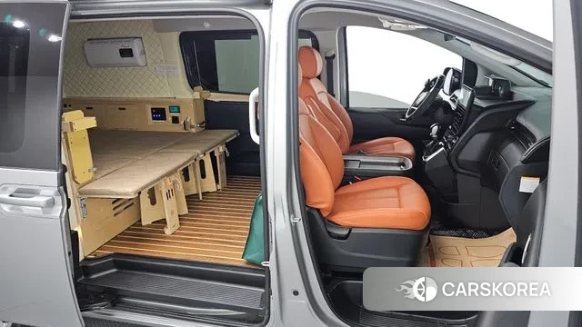 Hyundai Staria 2024 Серый из Кореи, фото 2