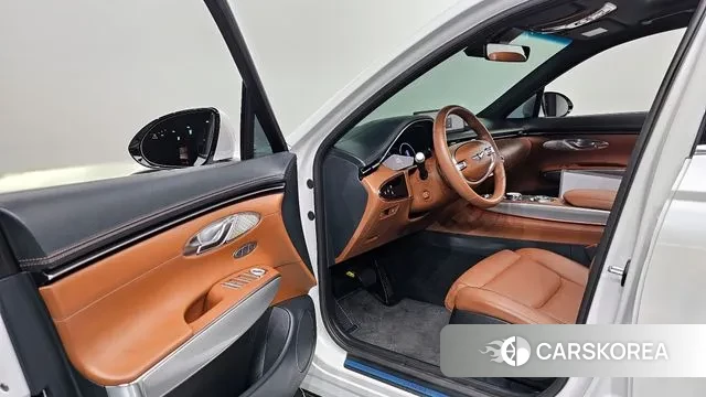 Genesis GV70 2024 Белый из Кореи, фото 2