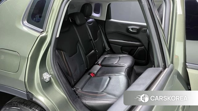 Jeep Compass 2nd Generation 2018 Зеленый из Кореи, фото 2