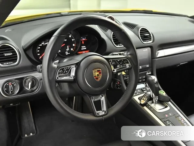 Porsche 718 Cayman 2023 Желтый из Кореи, фото 2
