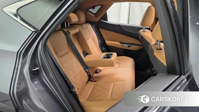 Lexus NX350h Second generation 2023 Серый из Кореи, фото 2