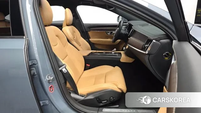 Volvo S90 2021 Серый из Кореи, фото 2