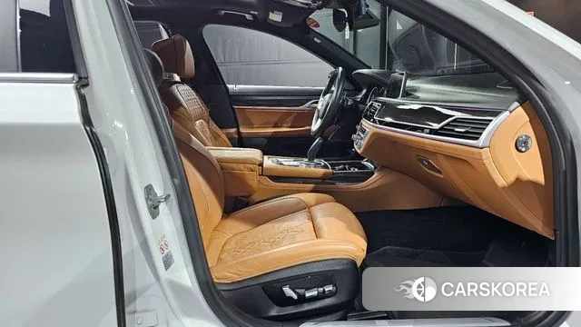 BMW 7 Series (G11) 2018 Белый из Кореи, фото 2