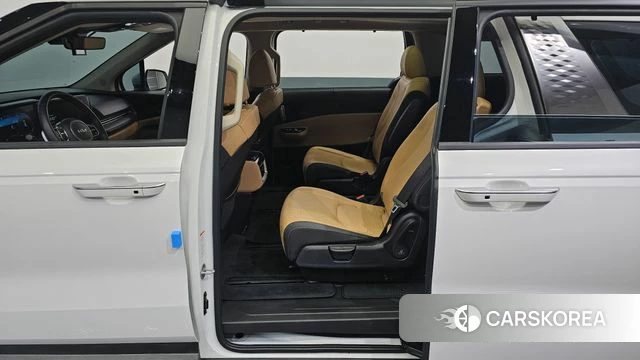Kia Carnival 4th generation 2023 Белый из Кореи, фото 2