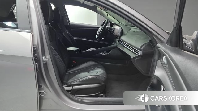 Hyundai Avante Hybrid (CN7) 2021 Серый из Кореи, фото 2