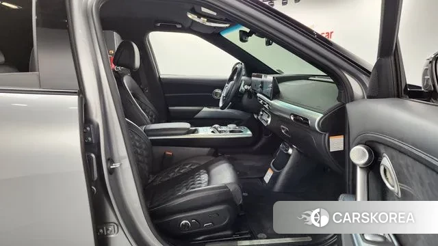 Genesis GV60 2022 Серебристо-серый из Кореи, фото 2