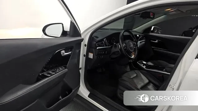 Kia Niro EV 2021 Белый из Кореи, фото 2