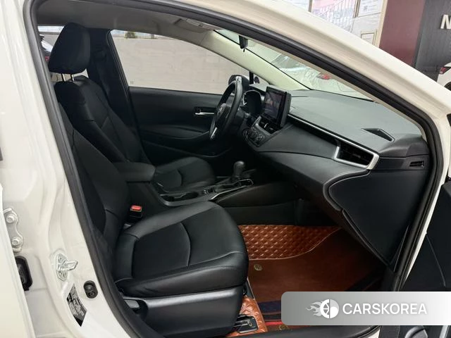 Toyota Corolla 2023 Белый из Китая, фото 2
