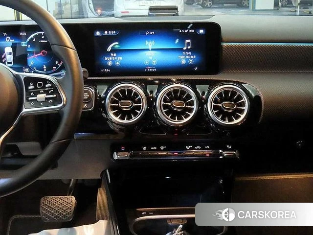 Mercedes-Benz A-Class W177 2022 Белый из Кореи, фото 2