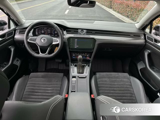 Volkswagen Magotan 2020 Черный из Китая, фото 2