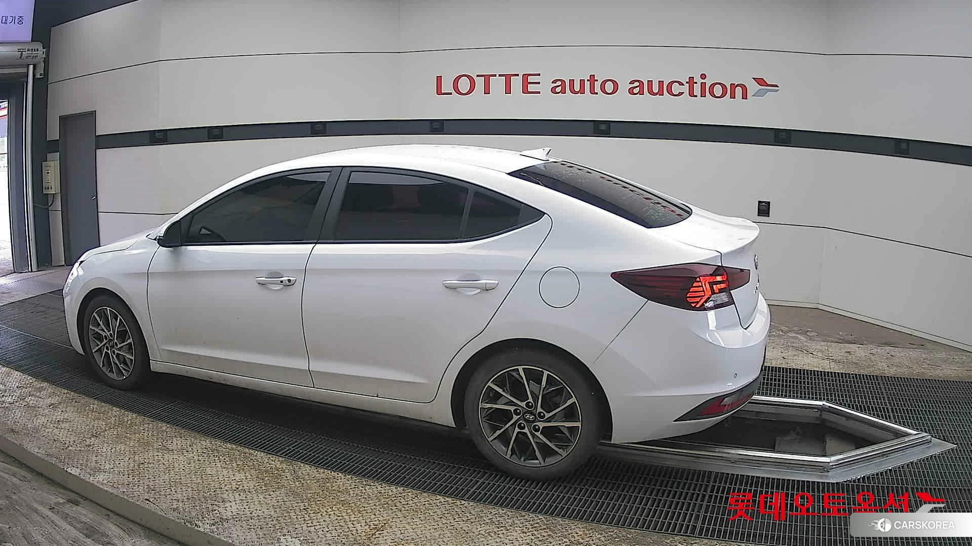 Hyundai Avante 2020 Polar White из Кореи, фото 2