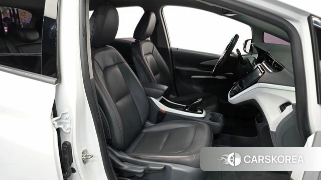 Chevrolet (GM Daewoo) Bolt EV 2021 Белый из Кореи, фото 2